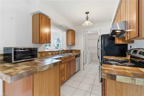 1235 Rordon Ave, Naples, FL 34103 photo 5