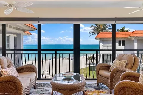 3333 Gulf Shore Blvd N #4, Naples, FL 34103