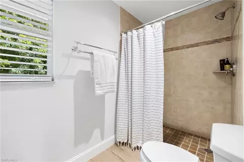 Bath - 3200 Binnacle Dr #C3, Naples, FL 34103 photo 2 of 3