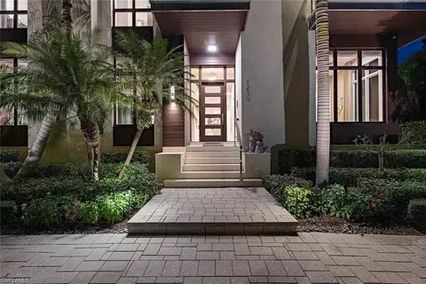 1230 Gulf Shore Blvd S, Naples, FL 34102