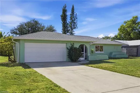 1206 SE 16th St, Cape Coral, FL 33990