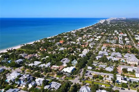 View/Area - 207 8th Ave S #207A, Naples, FL 34102 photo 3 of 4