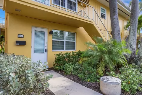 Exterior - 207 8th Ave S #207A, Naples, FL 34102 photo 1 of 2