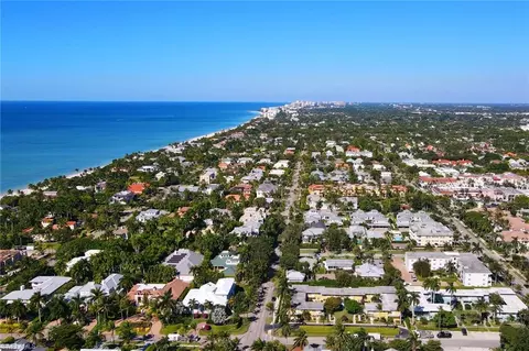 View/Area - 207 8th Ave S #207A, Naples, FL 34102 photo 2 of 4