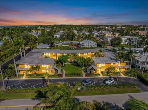 View/Area - 207 8th Ave S #207A, Naples, FL 34102 photo 4 of 4