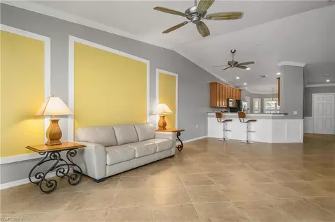 9509 Avellino Way #1821, Naples, FL 34113