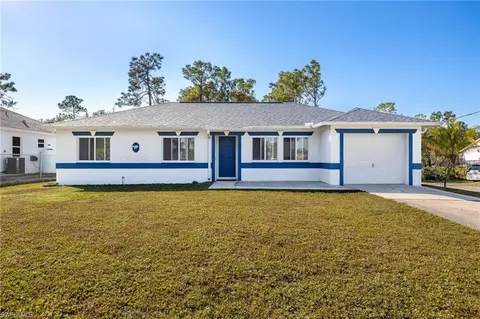 4230 33rd Ave NE, Naples, FL 34120
