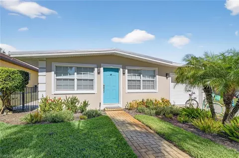 759 92nd Ave N, Naples, FL 34108