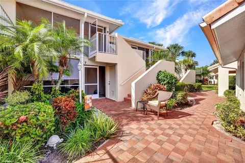 2372 Hidden Lake Dr #808, Naples, FL 34112