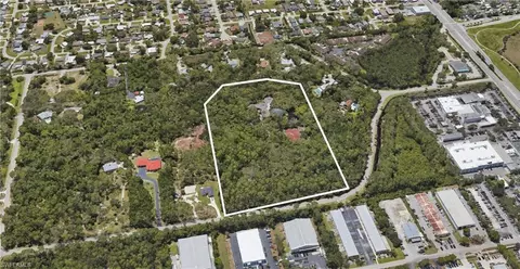 3720 Gail Blvd, Naples, FL 34104