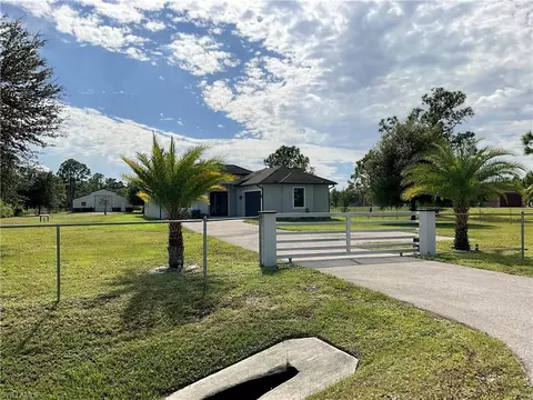 2360 37th Ave NE, Naples, FL 34120