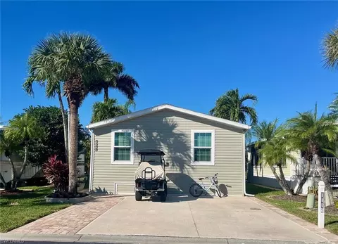 1115 Jade Lake Pt, Naples, FL 34114