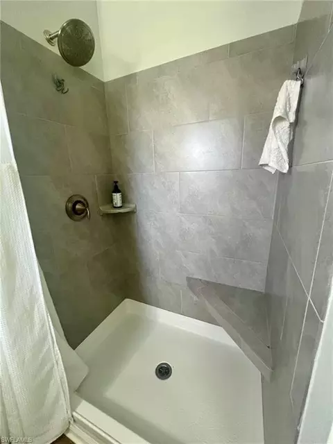 Bath - 1115 Jade Lake Pt, Naples, FL 34114 photo 3 of 3