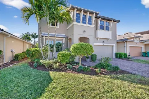 Exterior - 3328 Pilot Cir, Naples, FL 34120 photo 4 of 6