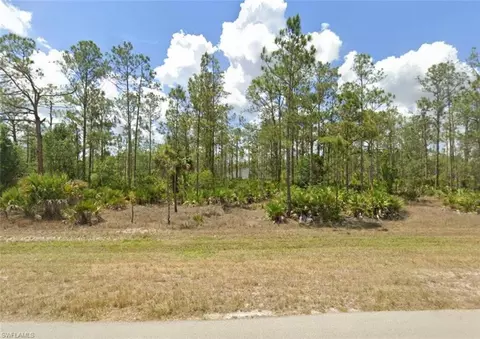 302304 Woodburn Dr, Lehigh Acres, FL 33972