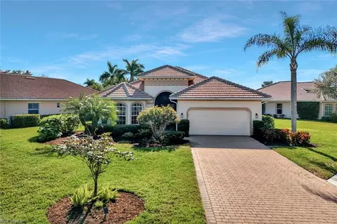 Exterior - 6972 Amen Corner Ct, Naples, FL 34113 photo 2 of 7