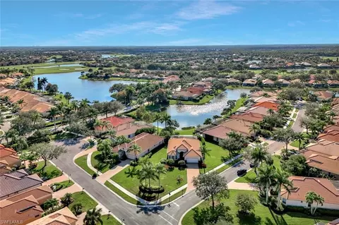 View/Area - 6972 Amen Corner Ct, Naples, FL 34113 photo 3 of 6