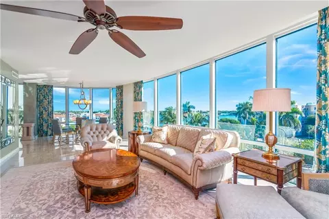 3971 Gulf Shore Blvd N #501, Naples, FL 34103