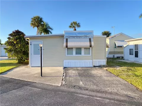14 Pearl Dr #14P, Naples, FL 34114