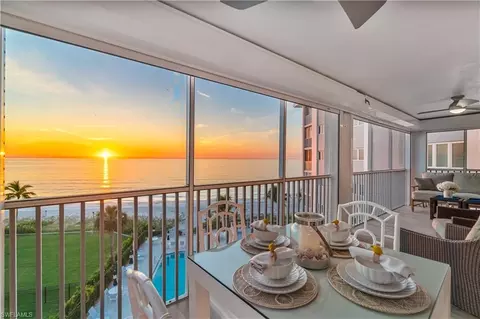 2919 Gulf Shore Blvd N #501, Naples, FL 34103