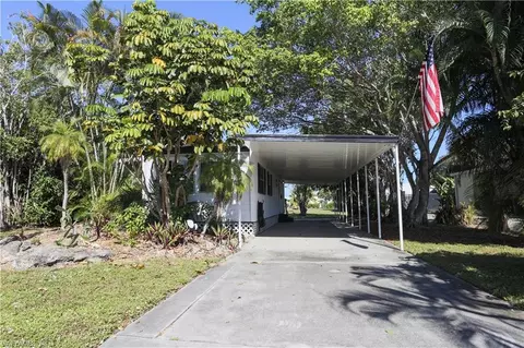 Exterior - 893 Manatee Rd, Naples, FL 34114 photo 2 of 9