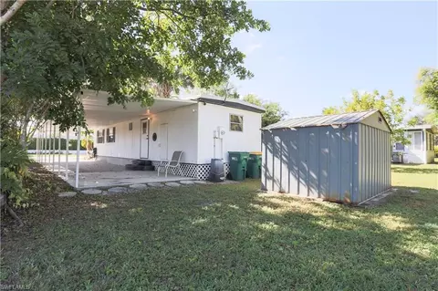 Exterior - 893 Manatee Rd, Naples, FL 34114 photo 7 of 9