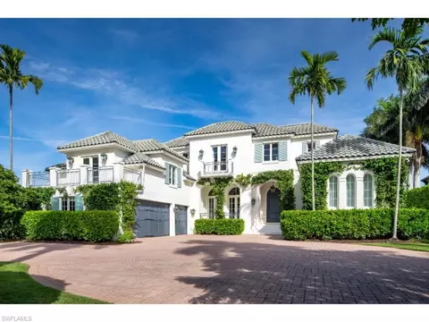 997 Spyglass Ln, Naples, FL 34102