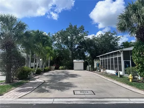 1602 Diamond Lake Cir, Naples, FL 34114