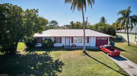 706 SW 31st St, Cape Coral, FL 33914
