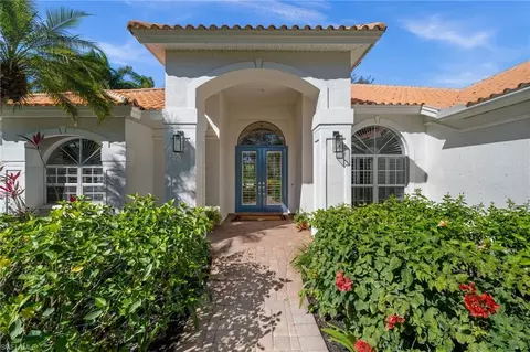 1923 Blackstone Cir, Naples, FL 34109