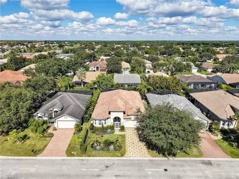 4221 Hampton Ln, Naples, FL 34119 photo 2