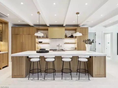 Kitchen - 424 Spinnaker Dr, Naples, FL 34102 photo 1 of 3