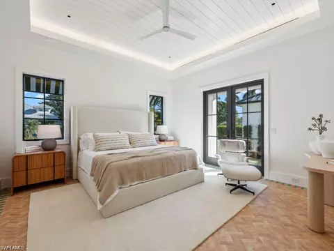 Bedroom - 424 Spinnaker Dr, Naples, FL 34102 photo 4 of 6