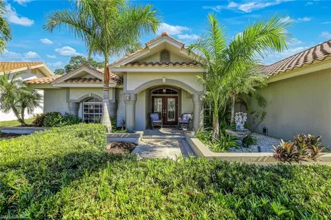 146 Muirfield Cir, Naples, FL 34113