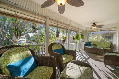 1549 Sandpiper St #80, Naples, FL 34102