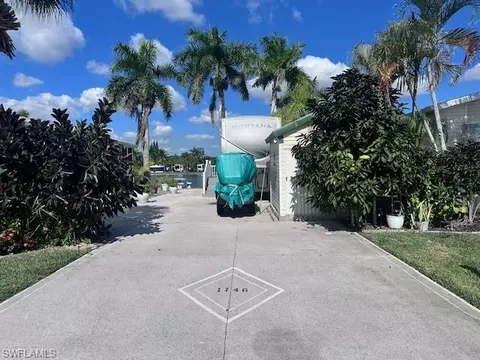 1146 Silver Lakes Blvd, Naples, FL 34114