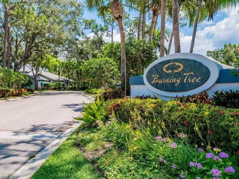 27115 Kindlewood Ln, Bonita Springs, FL 34134