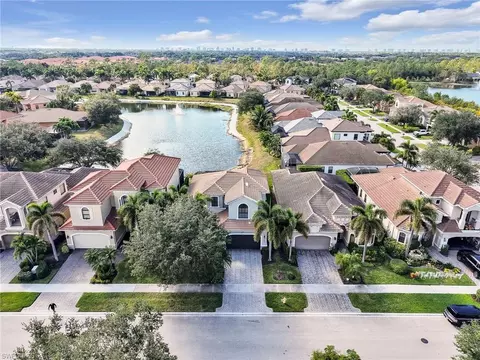 1365 Serrano Cir, Naples, FL 34105 photo 2