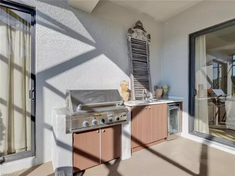 1365 Serrano Cir, Naples, FL 34105 photo 23