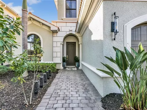 1365 Serrano Cir, Naples, FL 34105 photo 6