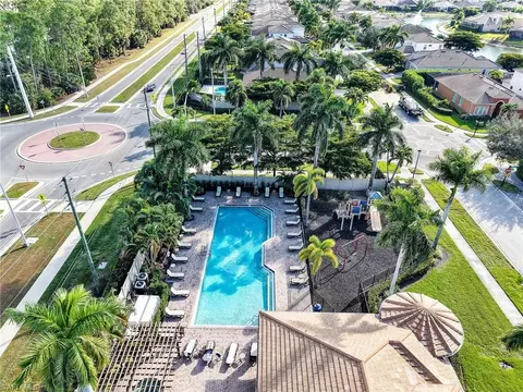 1365 Serrano Cir, Naples, FL 34105 photo 42