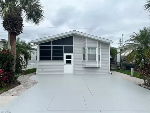 1453 Diamond Lake Cir, Naples, FL 34114
