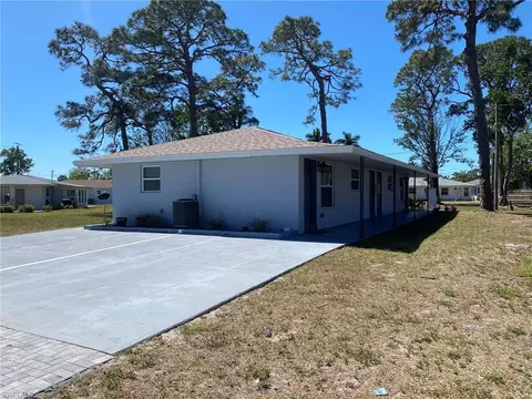 2264 Washington Ave, Naples, FL 34112 photo 2