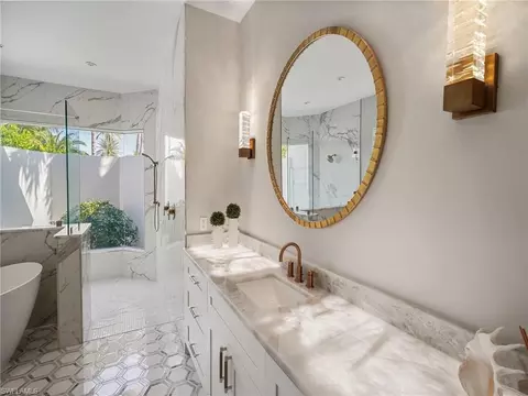 Bath - 216 Spring Line Dr, Naples, FL 34102 photo 5 of 7