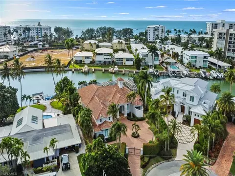 View/Area - 216 Spring Line Dr, Naples, FL 34102 photo 2 of 6