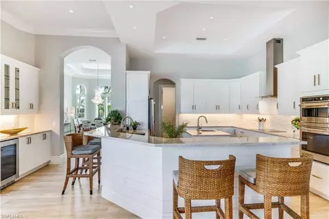 Kitchen - 216 Spring Line Dr, Naples, FL 34102 photo 5 of 6