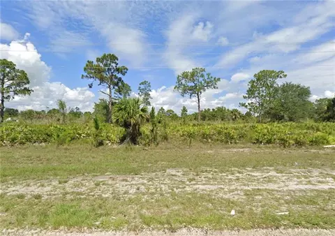 648 Columbus Blvd S, Lehigh Acres, FL 33974