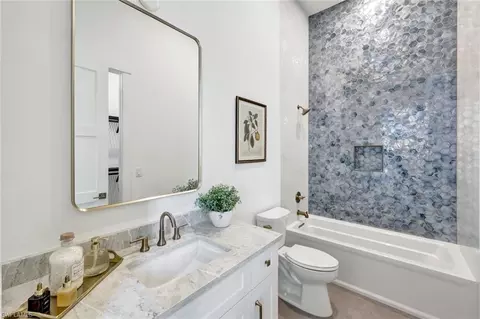 Bath - 20262 Tiger Ct, Estero, FL 33928 photo 4 of 5