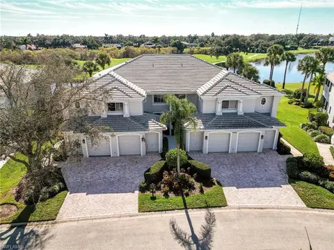 8470 Southbridge Dr #4, Fort Myers, FL 33967