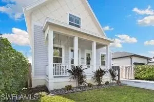 3060 Woodside Ave, Naples, FL 34112